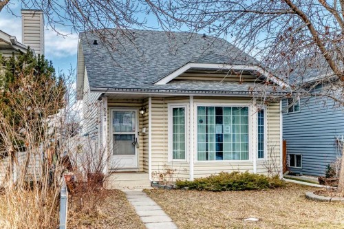243 Erin Meadow Close  Calgary, AB T2B 3E6