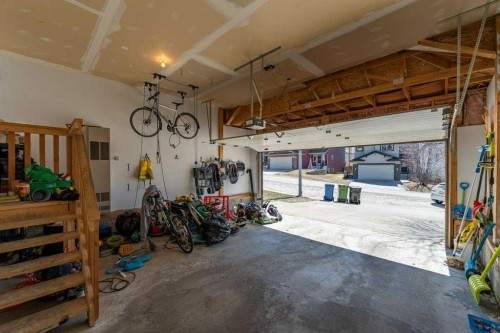 322 Rockyspring Circle Nw, Calgary, AB - Indoor