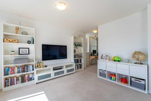 322 Rockyspring Circle Nw, Calgary, AB - Indoor