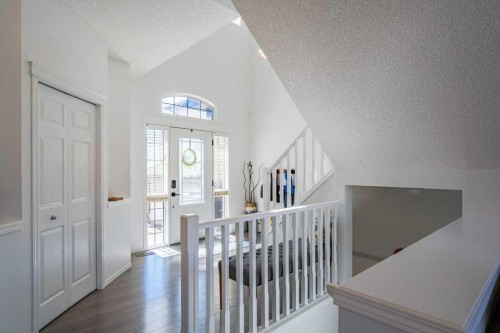 322 Rockyspring Circle Nw, Calgary, AB - Indoor Photo Showing Other Room