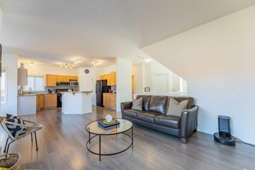 322 Rockyspring Circle Nw, Calgary, AB - Indoor Photo Showing Living Room