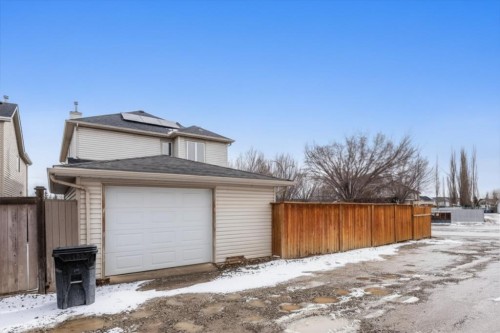 427 Copperfield Boulevard Se, Calgary, AB - Outdoor With Exterior