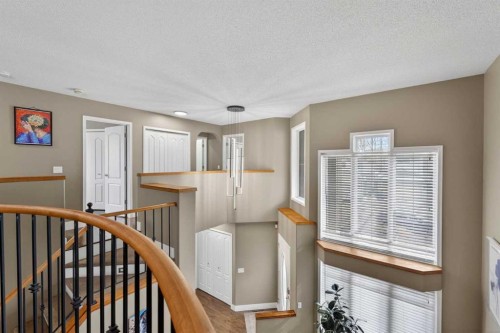111 Valley Ponds Crescent Nw, Calgary, AB - Indoor Photo Showing Other Room