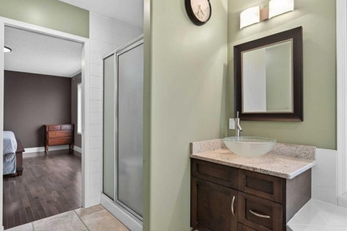 111 Valley Ponds Crescent Nw, Calgary, AB - Indoor Photo Showing Bathroom