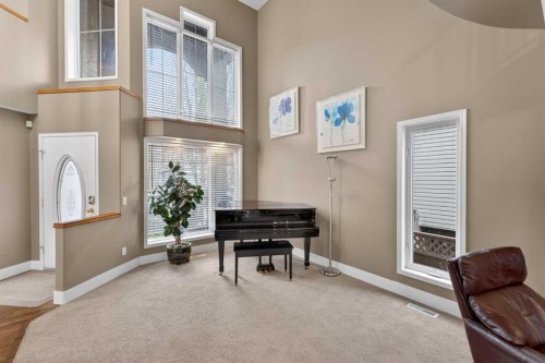 111 Valley Ponds Crescent Nw, Calgary, AB - Indoor Photo Showing Other Room