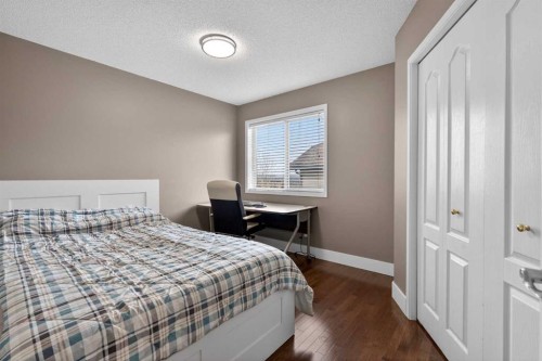 111 Valley Ponds Crescent Nw, Calgary, AB - Indoor Photo Showing Bedroom