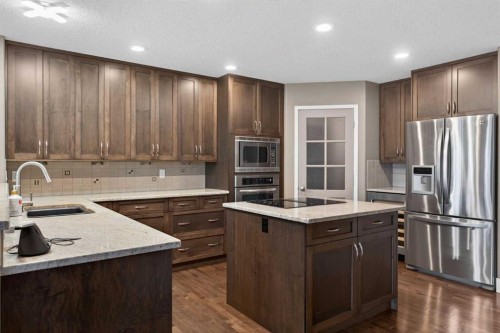 111 Valley Ponds Crescent Nw, Calgary, AB - Indoor Photo Showing Kitchen With Stainless Steel Kitchen With Upgraded Kitchen