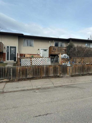 716B Raynard Crescent Se, Calgary, AB - Outdoor