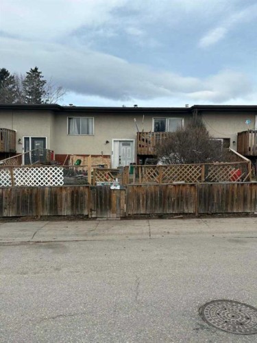716B Raynard Crescent Se, Calgary, AB - Outdoor