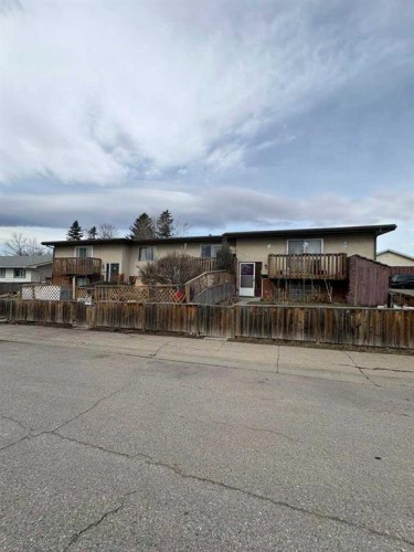 716B Raynard Crescent Se, Calgary, AB - Outdoor