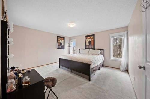 90 Riverview Circle Se, Calgary, AB - Indoor Photo Showing Bedroom