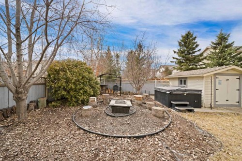 90 Riverview Circle Se, Calgary, AB - Outdoor