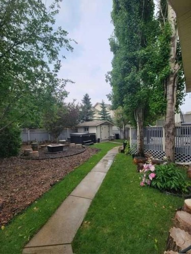 90 Riverview Circle Se, Calgary, AB - Outdoor