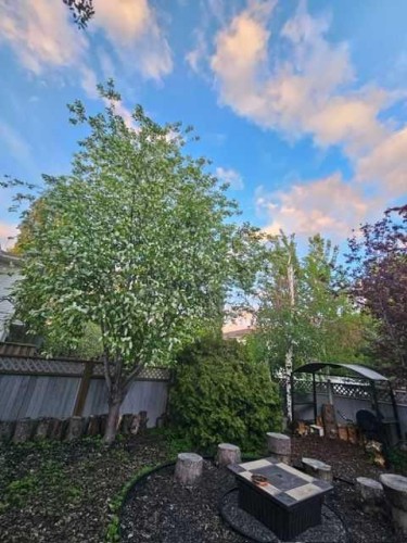 90 Riverview Circle Se, Calgary, AB - Outdoor