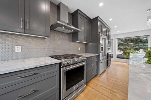 90 Riverview Circle Se, Calgary, AB - Indoor Photo Showing Kitchen With Upgraded Kitchen