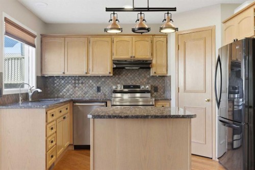 105 Crystalridge Drive, Okotoks, AB - Indoor Photo Showing Kitchen