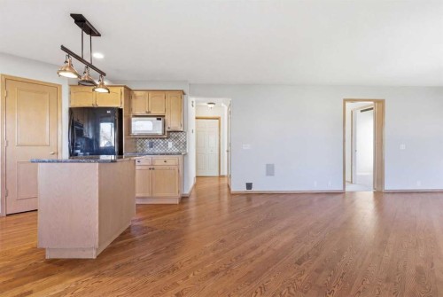 105 Crystalridge Drive, Okotoks, AB - Indoor Photo Showing Kitchen