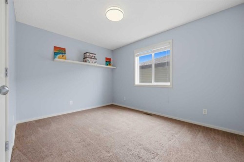 1198 Kingston Crescent Se, Airdrie, AB - Indoor Photo Showing Other Room
