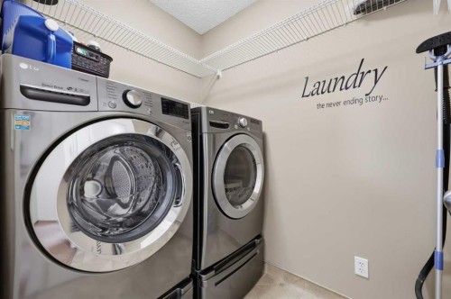 1198 Kingston Crescent Se, Airdrie, AB - Indoor Photo Showing Laundry Room
