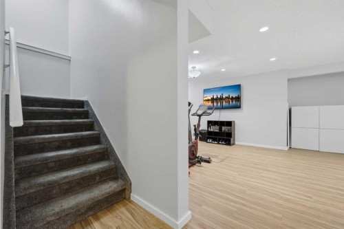1198 Kingston Crescent Se, Airdrie, AB - Indoor Photo Showing Other Room