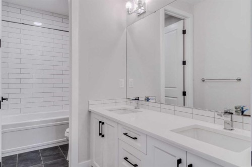 111 Aspen Summit Boulevard Sw, Calgary, AB - Indoor Photo Showing Bathroom