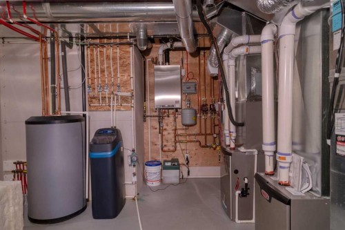 111 Aspen Summit Boulevard Sw, Calgary, AB - Indoor Photo Showing Basement
