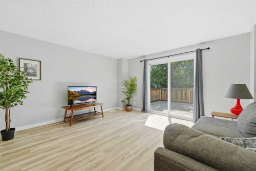 6 Mckernan Place Se, Calgary, AB - Indoor Photo Showing Other Room