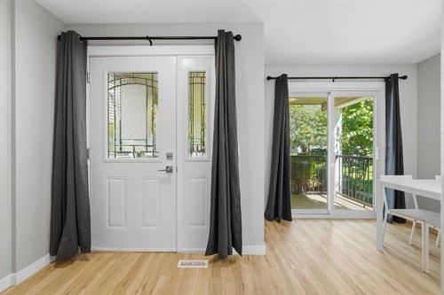 6 Mckernan Place Se, Calgary, AB - Indoor Photo Showing Other Room