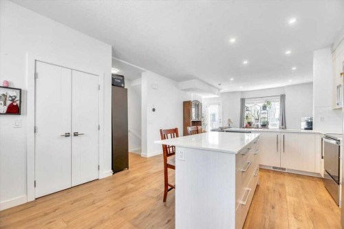 310-669 Savanna Boulevard Ne, Calgary, AB - Indoor Photo Showing Kitchen With Upgraded Kitchen