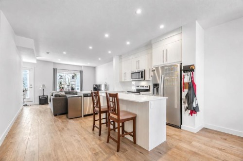 310-669 Savanna Boulevard Ne, Calgary, AB - Indoor Photo Showing Kitchen With Upgraded Kitchen