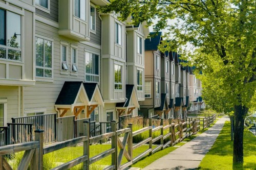 958 Sherwood Boulevard Nw, Calgary, AB - Outdoor