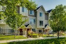 958 Sherwood Boulevard Nw, Calgary, AB  - Outdoor With Facade 