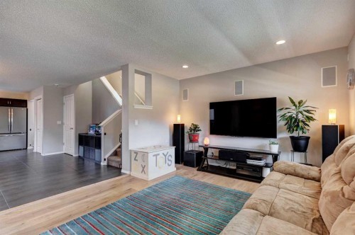 55 Legacy Crescent Se, Calgary, AB - Indoor Photo Showing Living Room