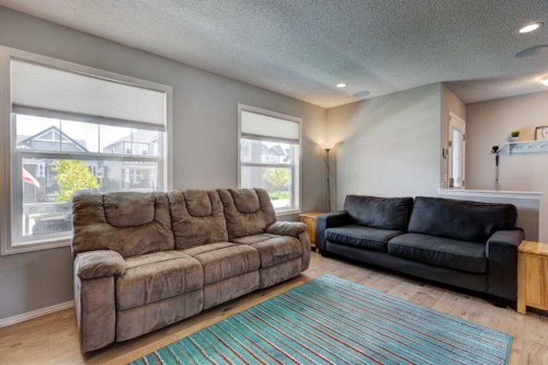 55 Legacy Crescent Se, Calgary, AB - Indoor Photo Showing Living Room