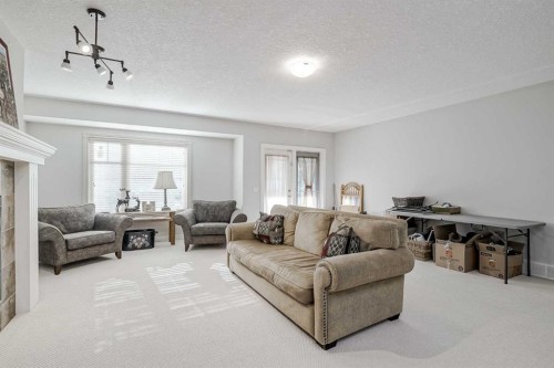 103 Bridle Estates Mews Sw, Calgary, AB - Indoor Photo Showing Living Room