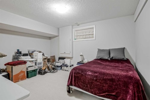 103 Bridle Estates Mews Sw, Calgary, AB - Indoor Photo Showing Bedroom
