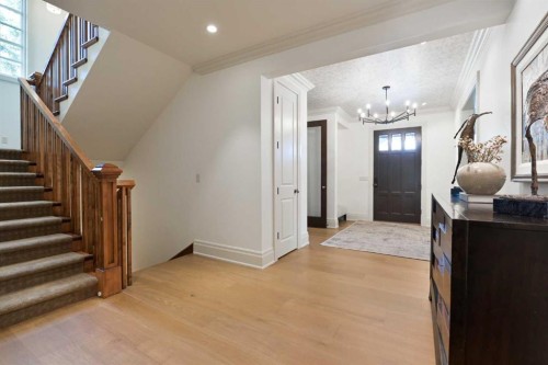 1903 48 Avenue Sw, Calgary, AB - Indoor Photo Showing Other Room