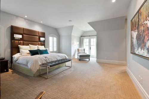 1903 48 Avenue Sw, Calgary, AB - Indoor Photo Showing Bedroom