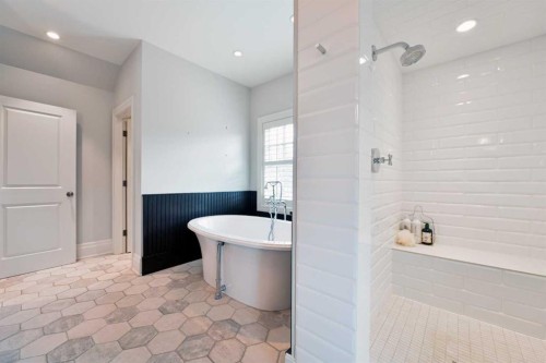 1903 48 Avenue Sw, Calgary, AB - Indoor Photo Showing Bathroom