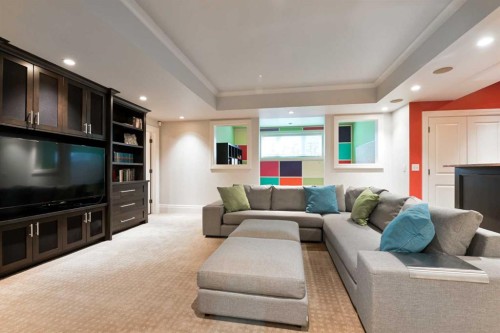 1903 48 Avenue Sw, Calgary, AB - Indoor Photo Showing Living Room