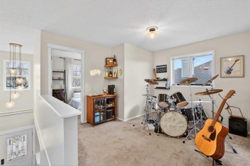 60 Inverness Drive Se, Calgary, AB - Indoor Photo Showing Other Room