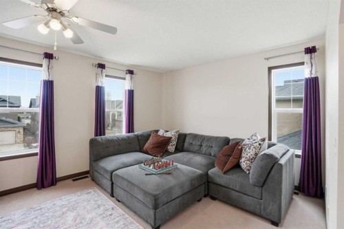 6 Springborough Green Sw, Calgary, AB - Indoor Photo Showing Living Room