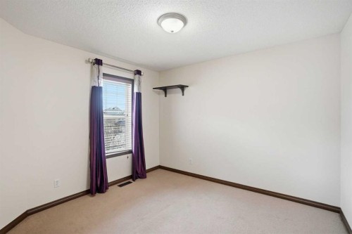 6 Springborough Green Sw, Calgary, AB - Indoor Photo Showing Other Room