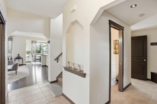 6 Springborough Green Sw, Calgary, AB - Indoor Photo Showing Other Room