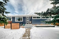 3304 46 Street SW Calgary, AB T3E 3W8