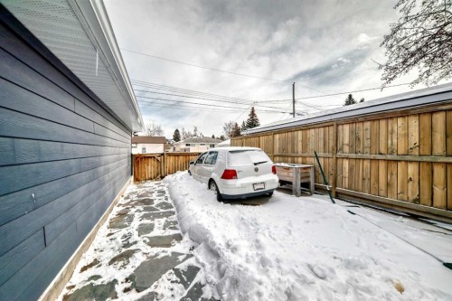 3304 46 Street Sw, Calgary, AB - Outdoor With Exterior