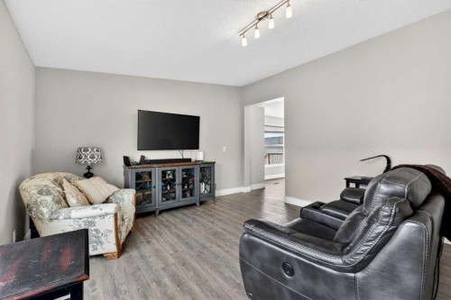 11 Doubletree Way, Strathmore, AB 