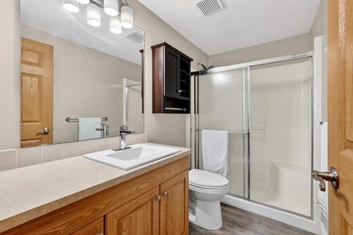 11 Doubletree Way, Strathmore, AB 