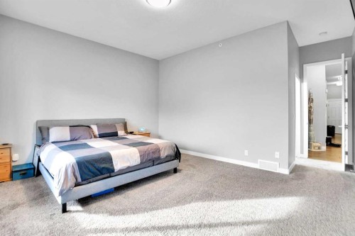3 Muirfield Close, Lyalta, AB - Indoor Photo Showing Bedroom