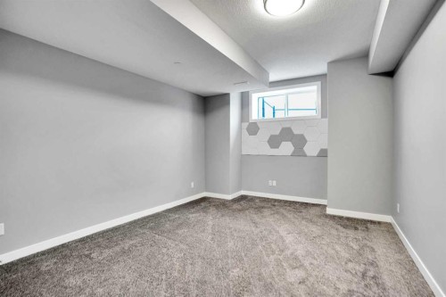 3 Muirfield Close, Lyalta, AB - Indoor Photo Showing Other Room